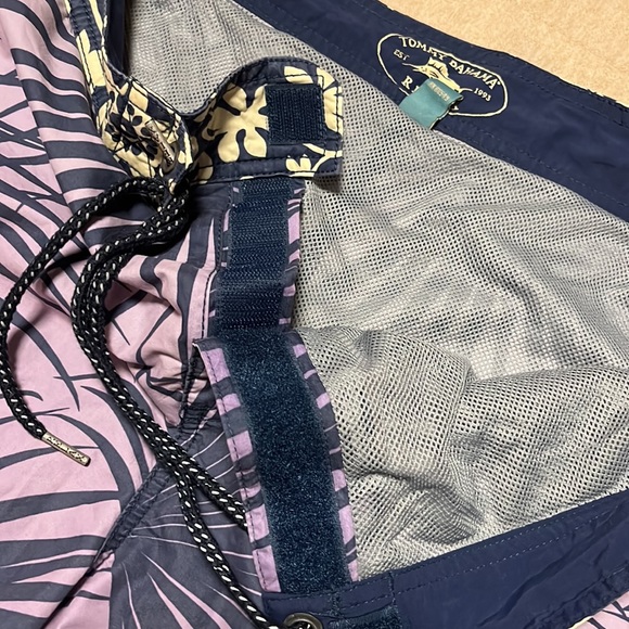 Tommy Bahama Swim Shorts Sz L - Picture 4 of 6